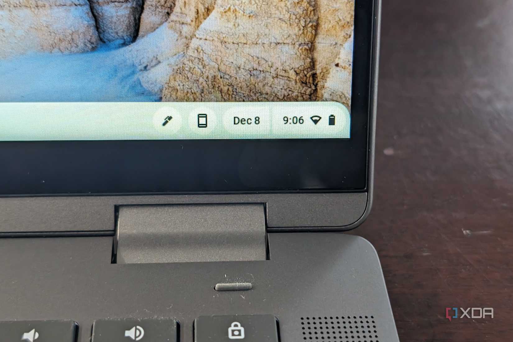 Your Old Chromebook: An Unexpected Home Server Solution 7 A photo of the hinge on the HP Chromebook Plus x360 Laptop 14ct