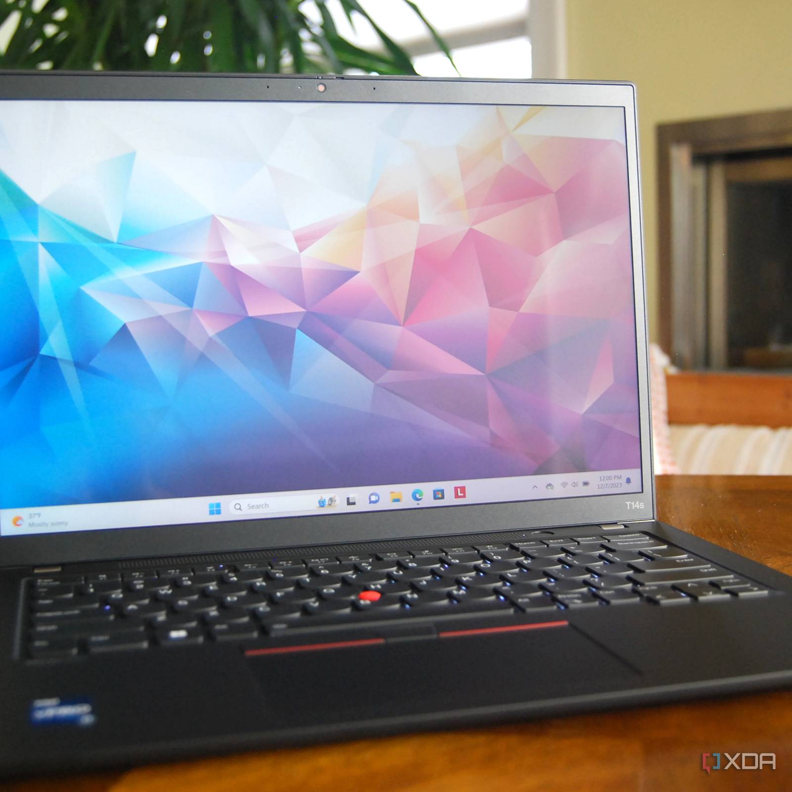 lenovo-thinkpad-t14s-gen4-