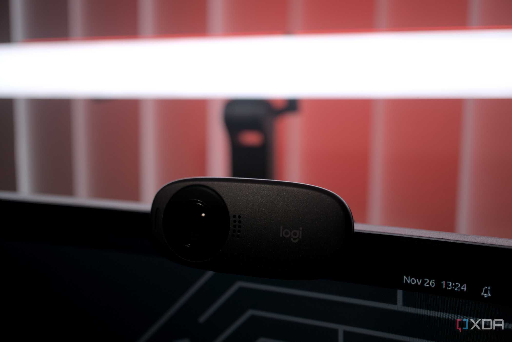Testing the Logitech Litra Beam XL with a webcam