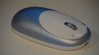 An angled view of the M1 mouse.