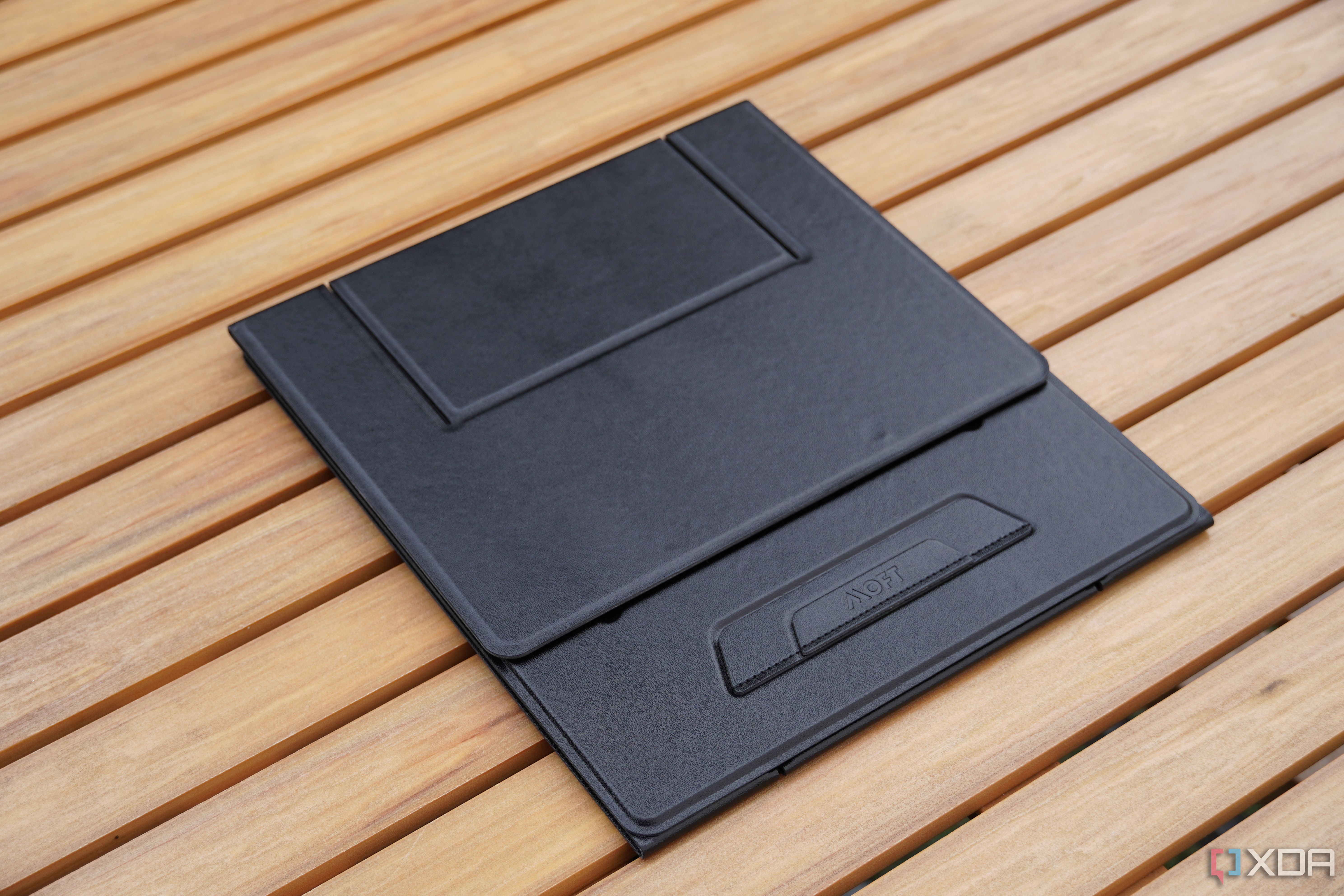 Moft Z Sit-Stand Laptop Desk review: A surprisingly-great way to use a ...