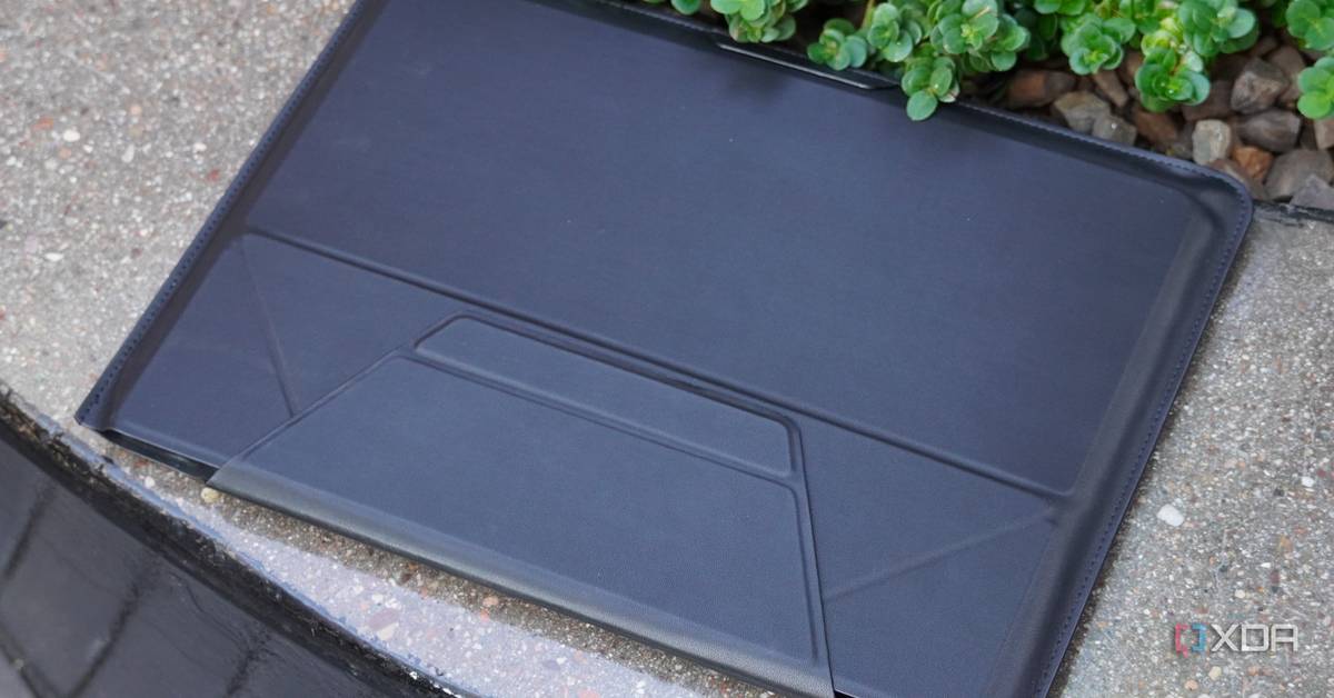 Moft Laptop Carry Sleeve review: A laptop sleeve, stand, and