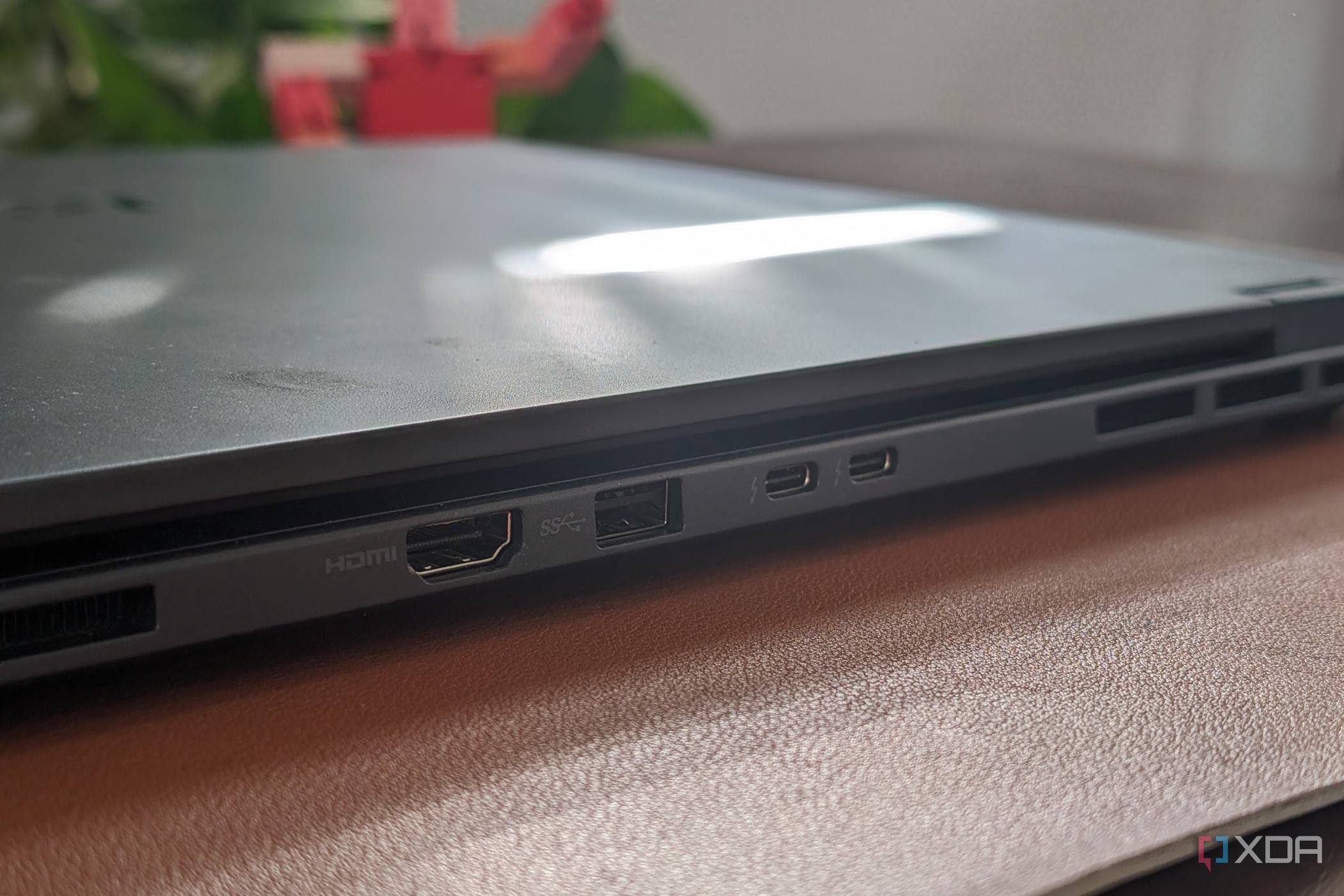 A photo of the ports on the back side of the MSI Prestige Evo 16 AI showing HDMI, USB-A and Thunderbolt