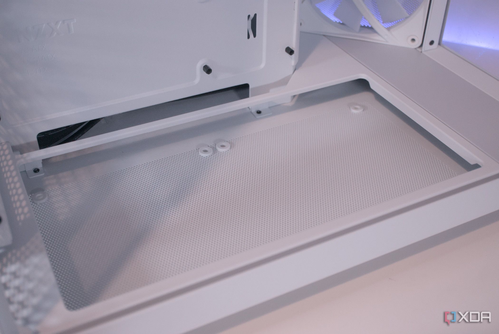 NZXT H6 Flow RGB bottom fan mounts