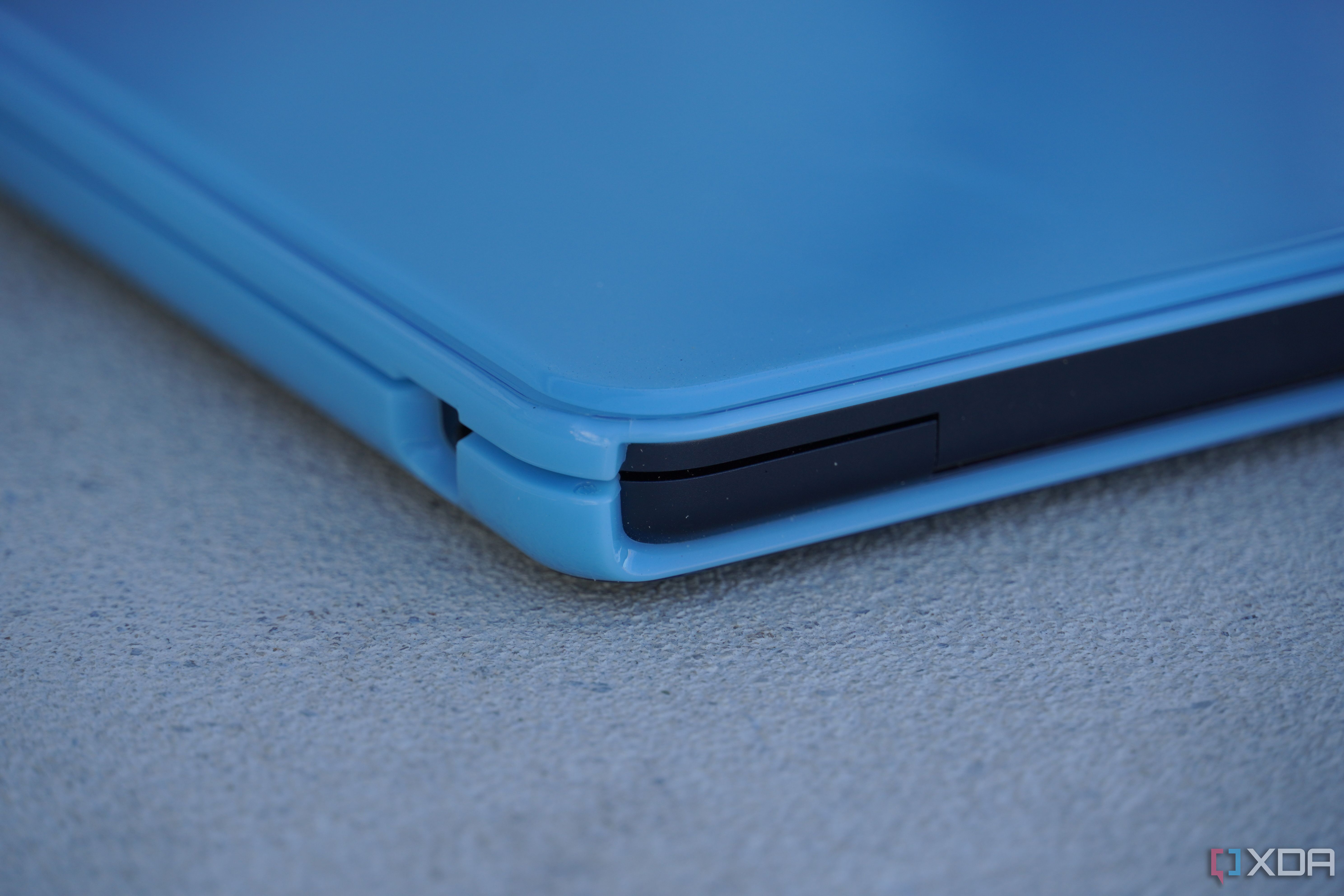 ノートPCケース OtterBox Lumen Series Case MacBook Air OtterBox Lumen Series Case for 13