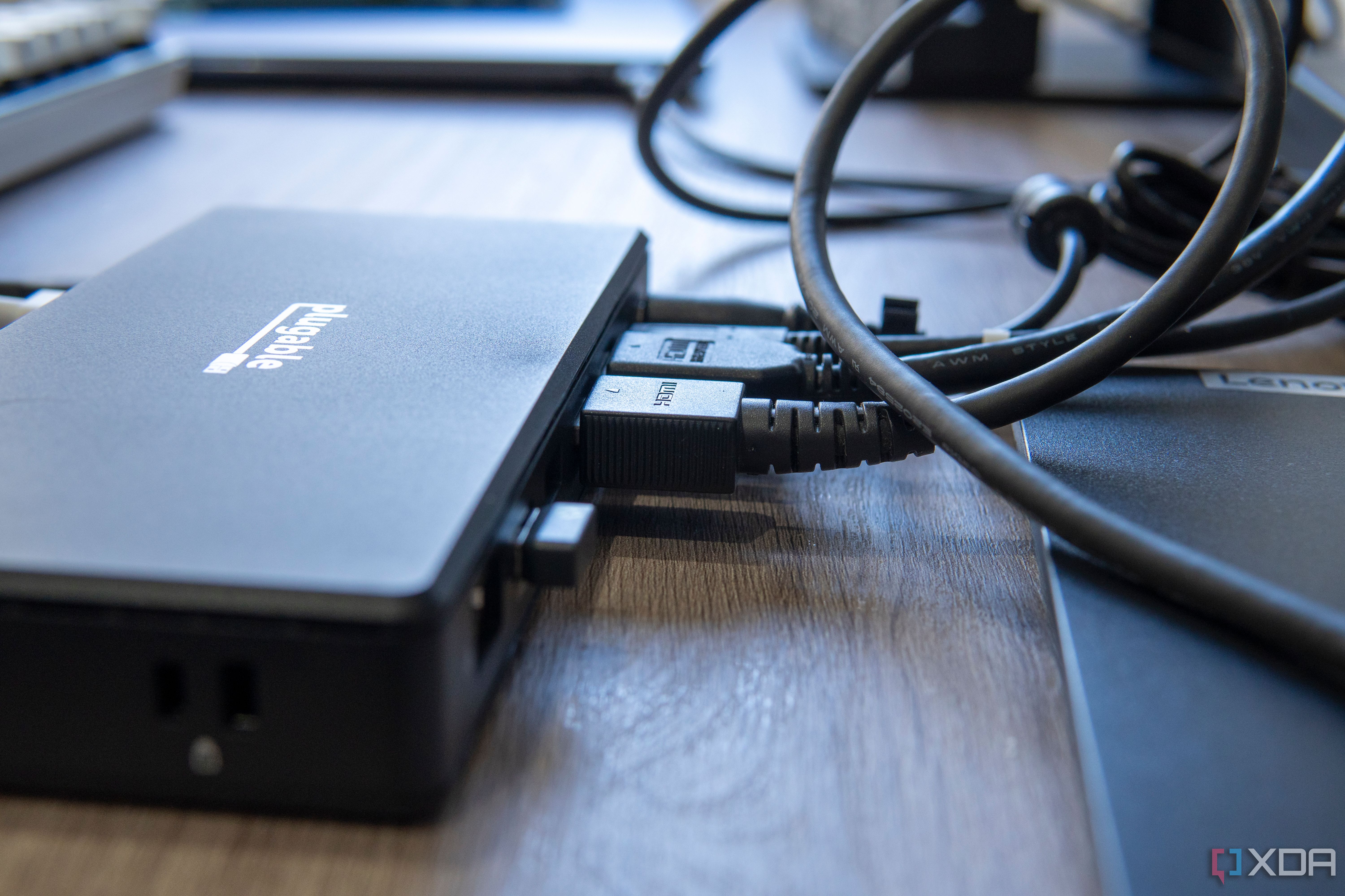 Plugable UD-MSTH2 review: A sleek, capable dock for those without