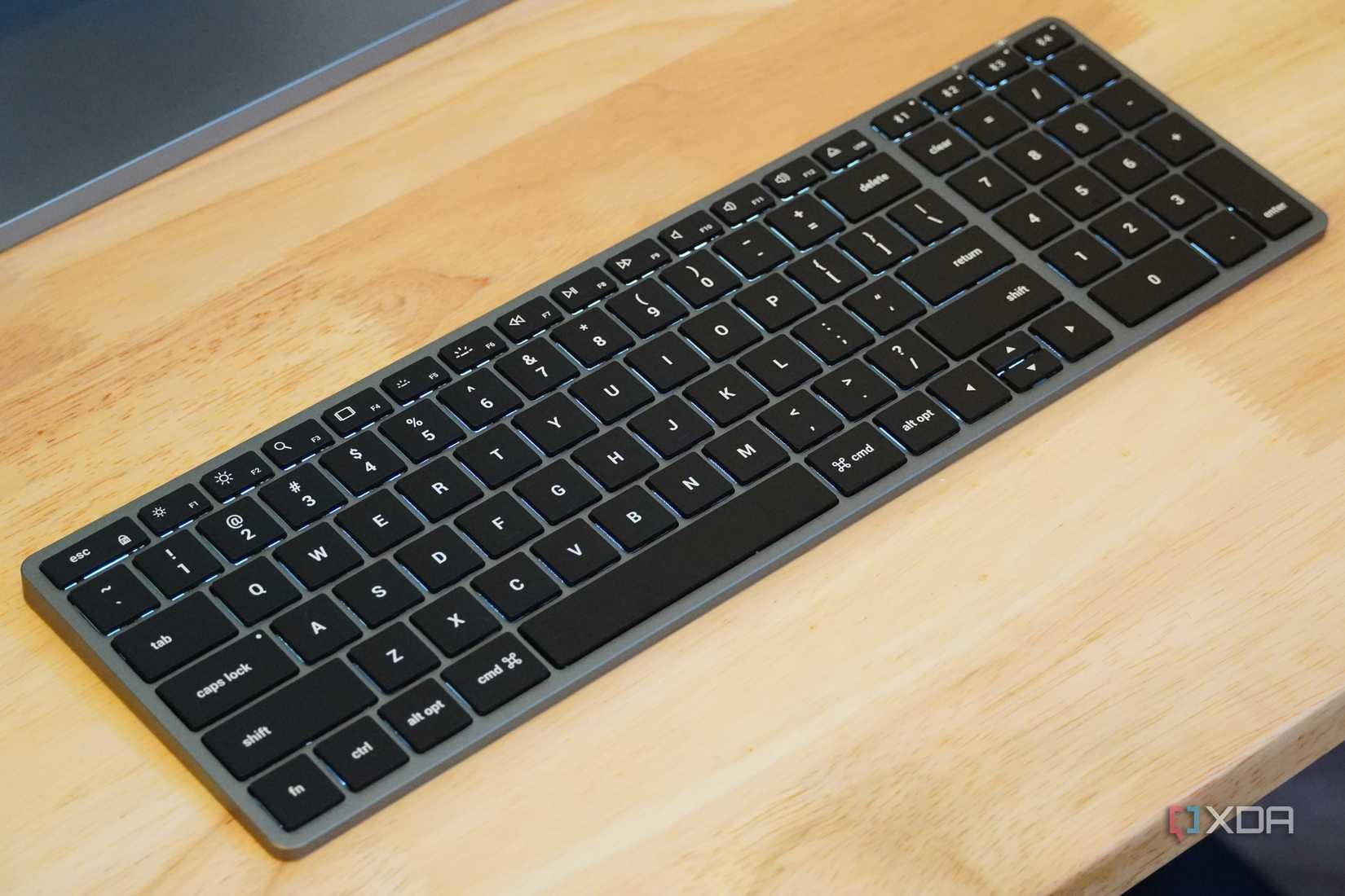 The top of the Satechi Slim X2 keyboard.