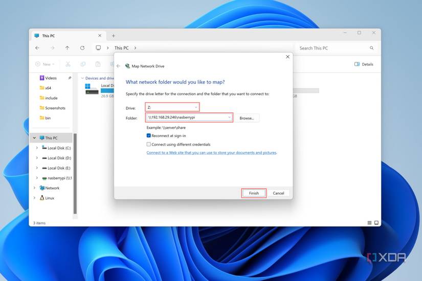 A screenshot of Windows 11 highlighting the steps to connect to a Raspberry Pi NAS
