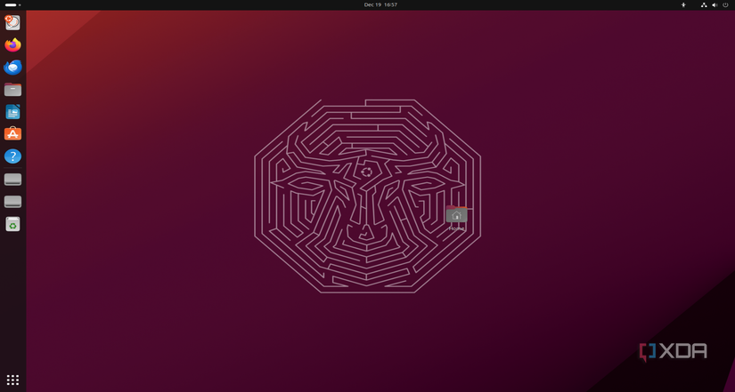 A screenshot of the Ubuntu 23.10 Default Desktop