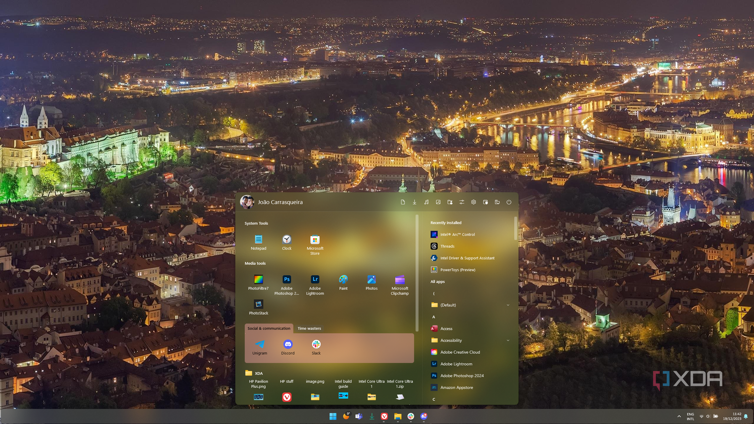 Screenshot of Start11 Start menu with multiple groups and tabs