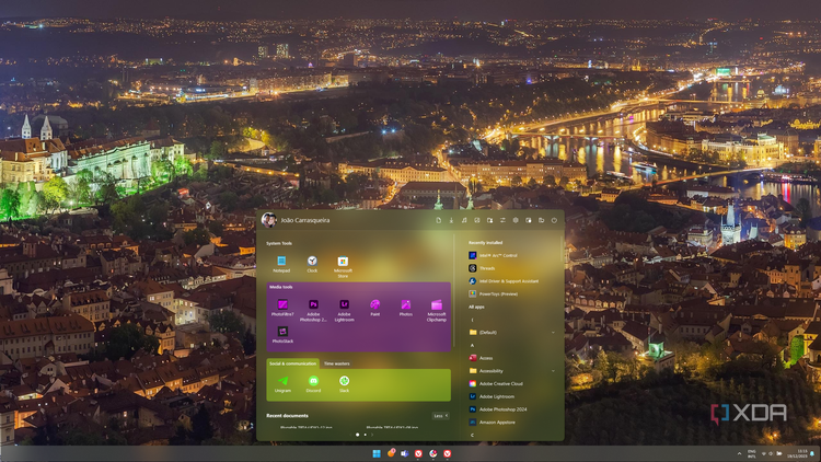 Screenshot of Start11 Start menu with two groups with different background colors and tinted icons