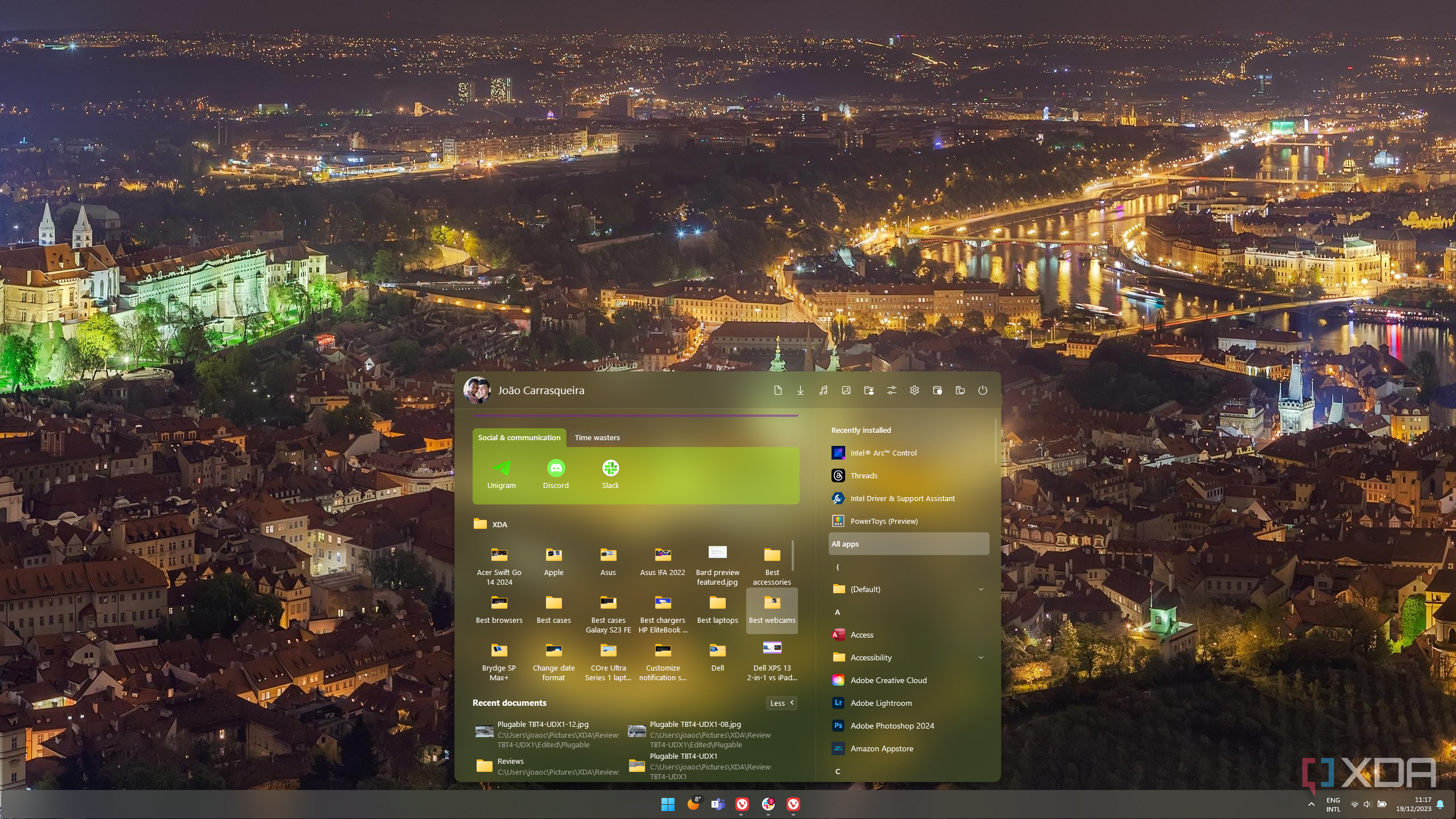 Screenshot of Start11 Start menu with a folder pinned to the main page, displaying multiple subfolders and items