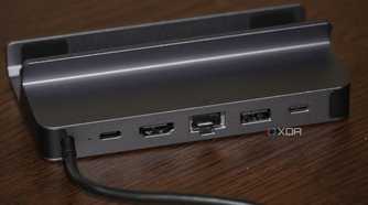 The back design of the UGreen docking station.