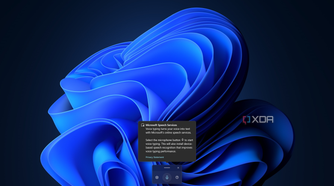 Screenshot of a Windows 11 desktop displaying the voice dictation dialog