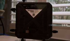 Acer Predator Connect W6 router bottom with wall-mount holes
