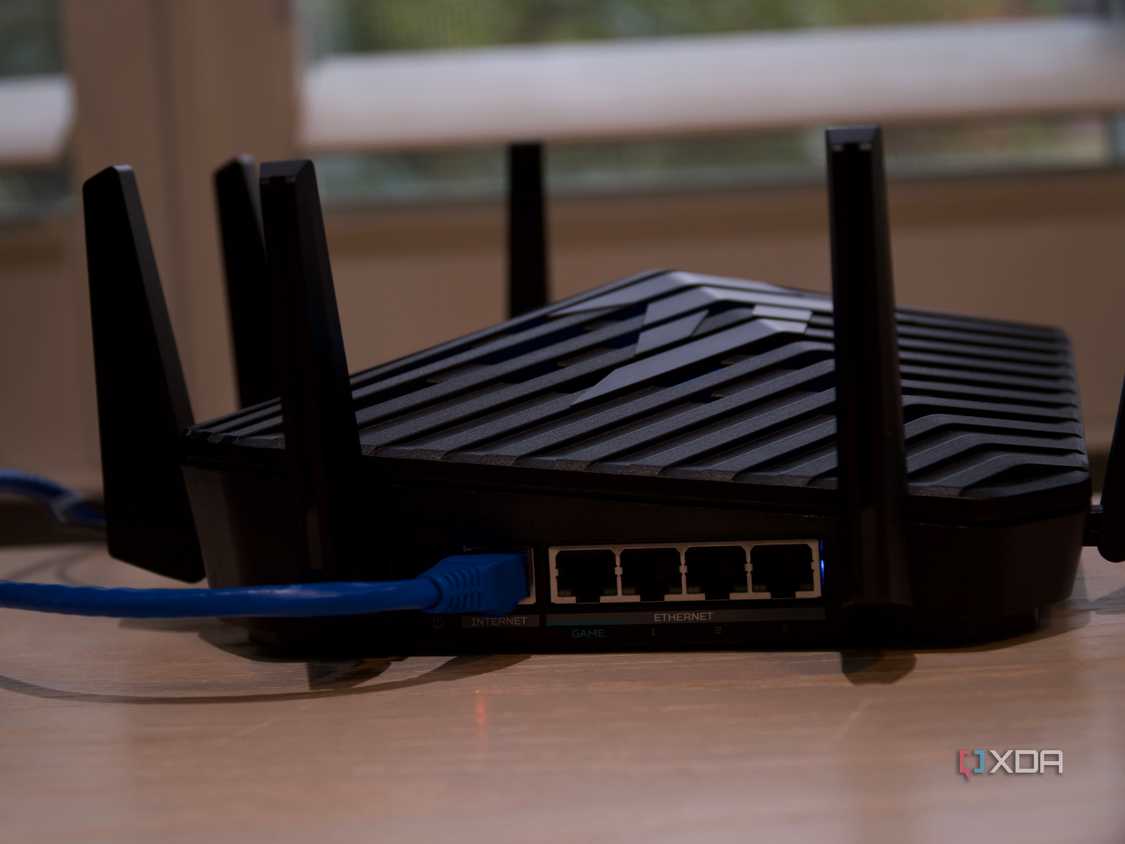Acer Predator Connect W6 Ethernet ports