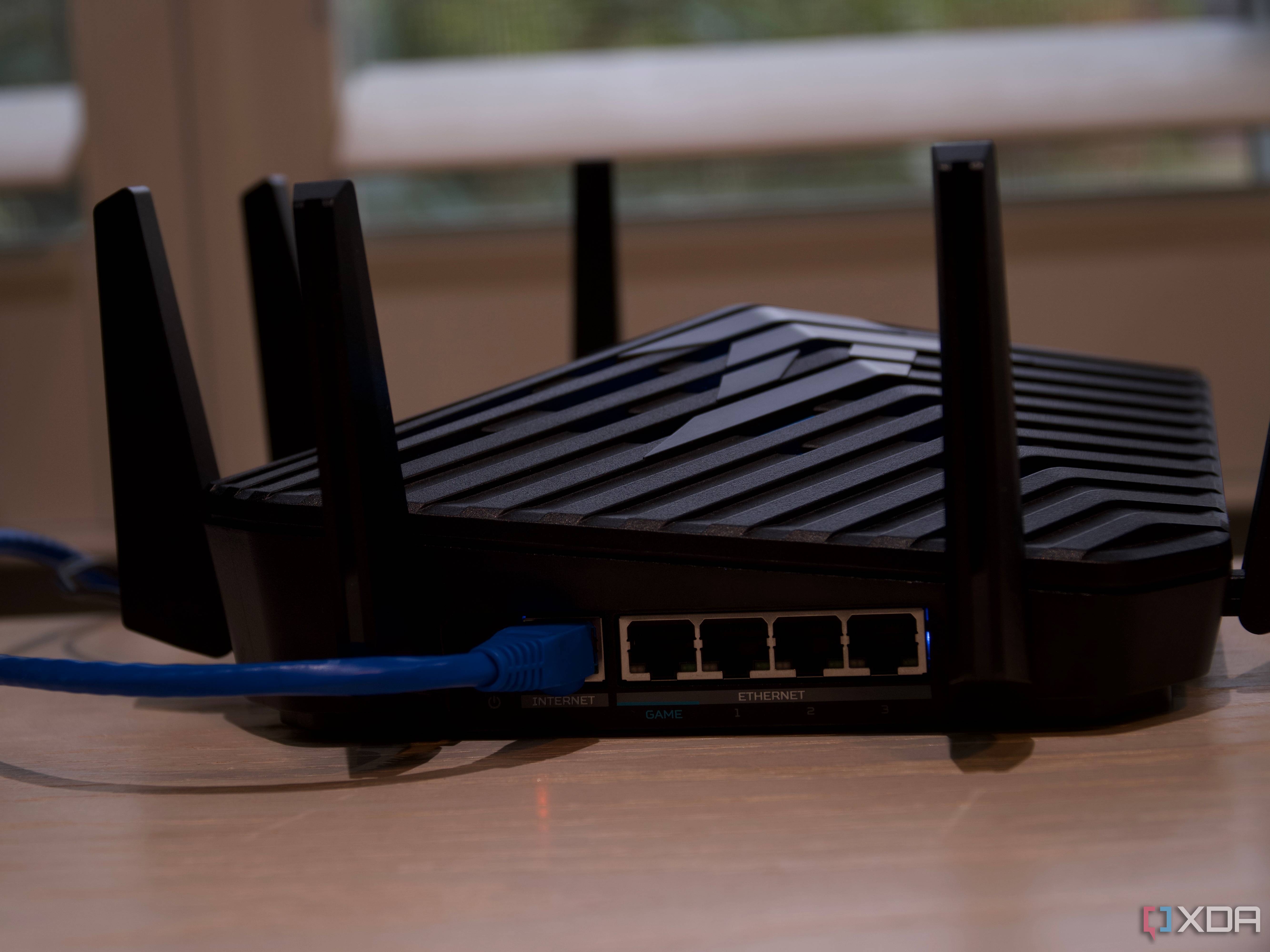 Acer Predator Connect W6 Ethernet ports
