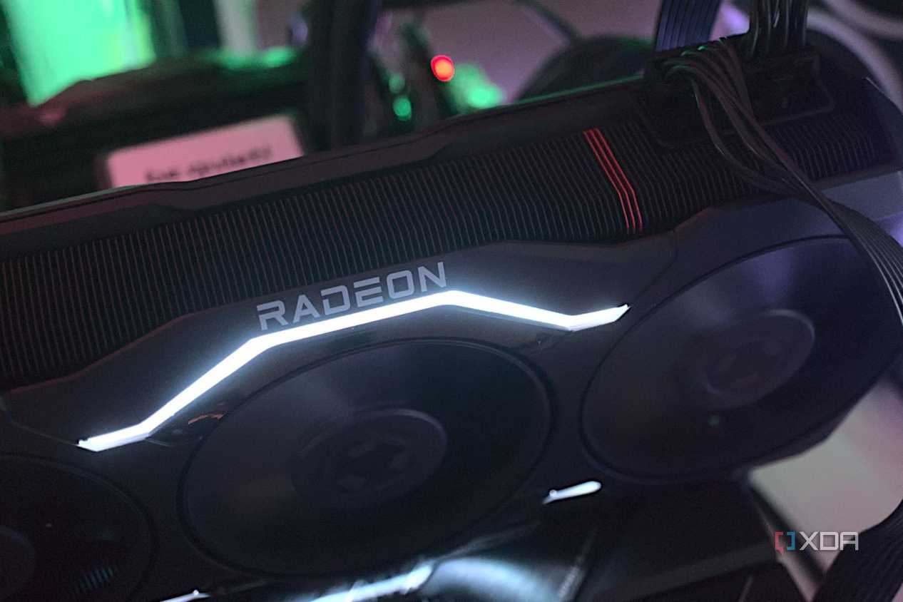 An image showing the AMD Radeon 7900 XTX graphics card installed on a PC.