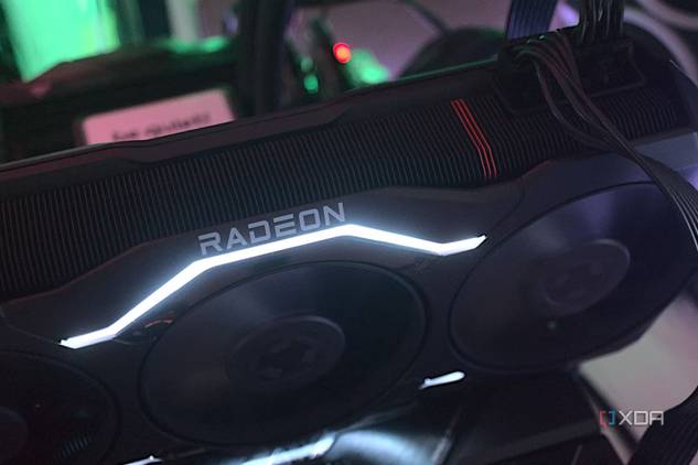 An image showing the AMD Radeon 7900 XTX graphics card installed on a PC.