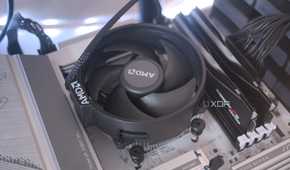 AMD Ryzen 5 8600G installed with its cooler
