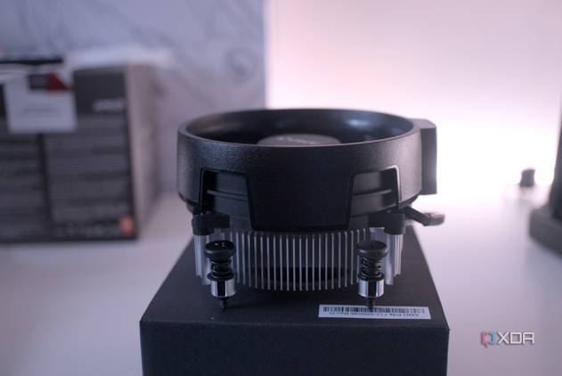 Side view of the AMD Ryzen 5 8600G cooler