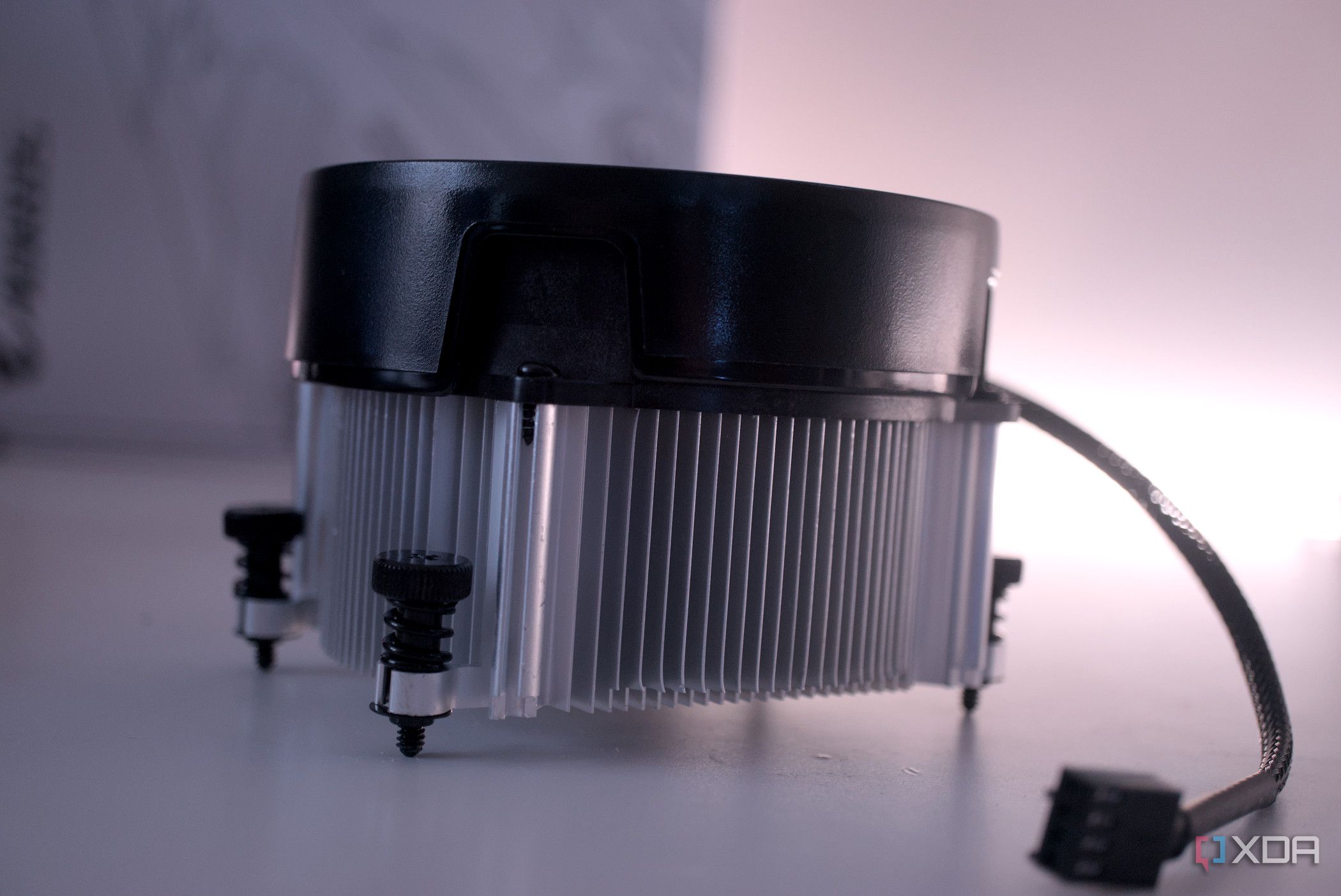 Side view of the AMD Ryzen 7 8700G cooler