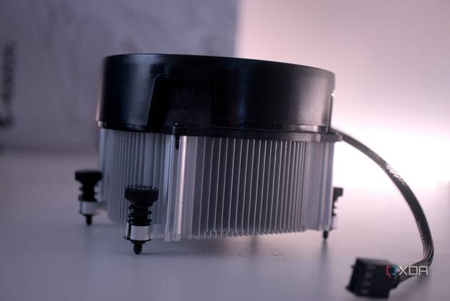 Side view of the AMD Ryzen 7 8700G cooler