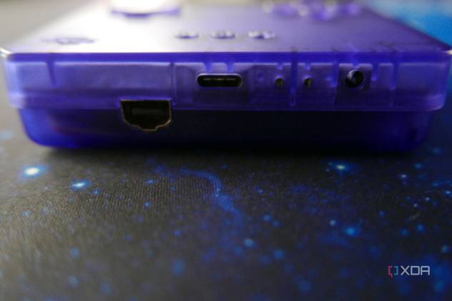 The Analogue Pocket's bottom ports