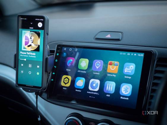 Android Car Head Unit installed in a Kia Picanto 2015 showing the home screen