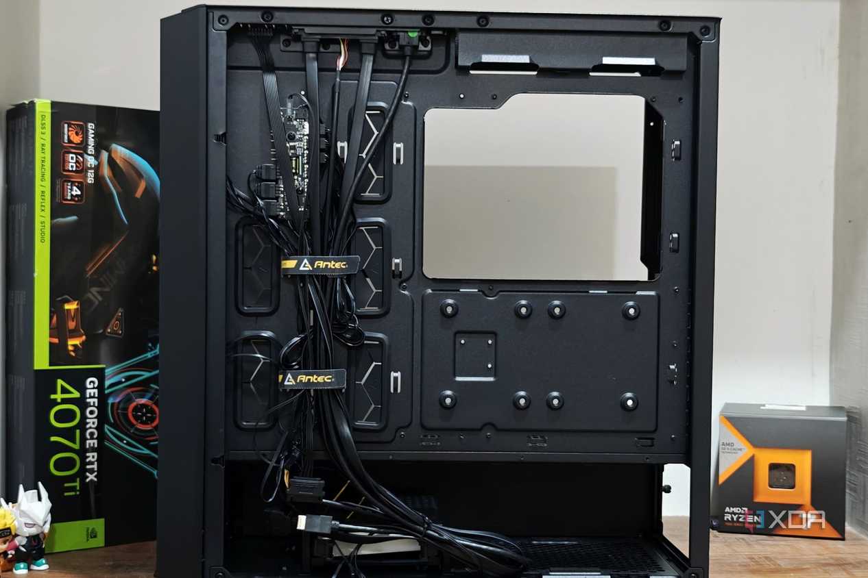 An image showing the cable management bay behind the motherboard tray inside Antec P20C PC case.