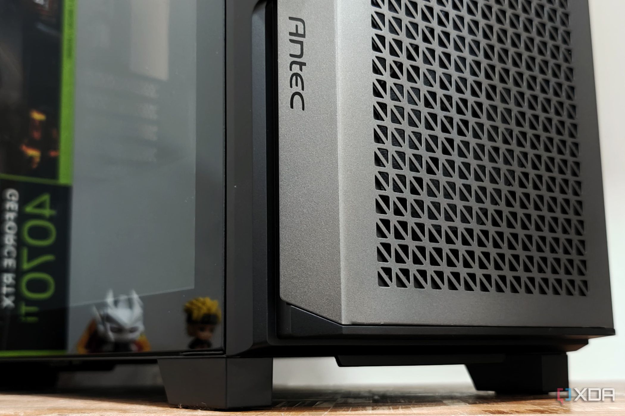 An image showing the front feet of the Antec P20C PC that's kept on the table.