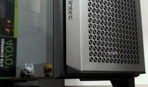 An image showing the front feet of the Antec P20C PC that's kept on the table.