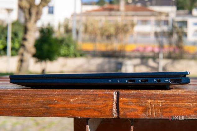 Right side view of the Asus Zenbook 14 OLED with the lid closed