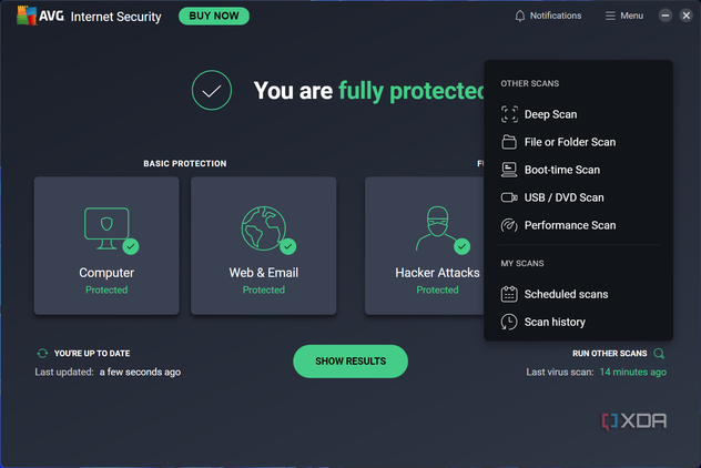 Screenshot of the homepage of AVG Internet Security with the scan menu open