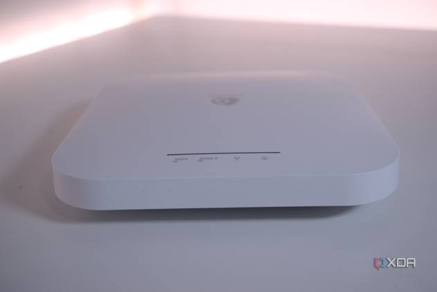 Front of the EnGenius ECW220