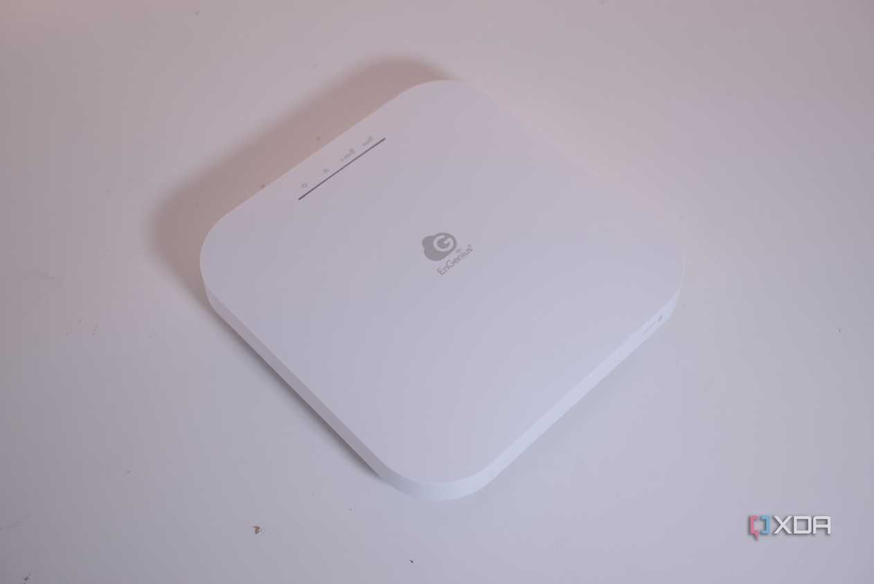 Top view of the EnGenius ECW220