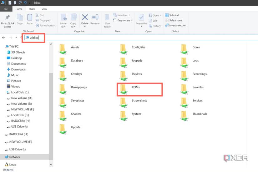 A screenshot of the File Explorer depicting the procedure to transfer files to Lakka via Samba