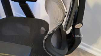 Lumbar support on the C7 ergonomic chair.