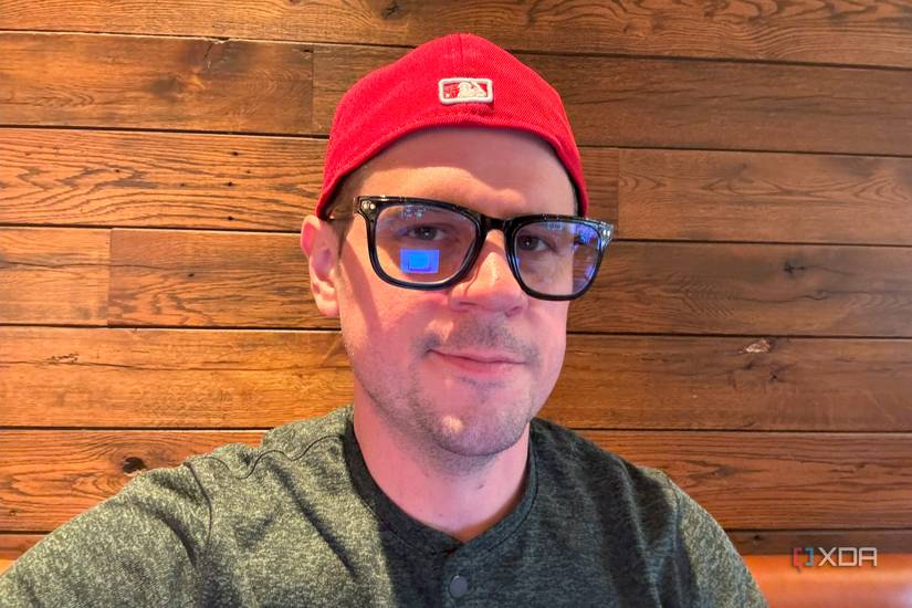 Man with red had wearing Giunnar Optiks Cupertino with blue light lenses