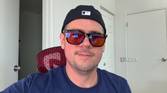 Man wearing Giunnar Optiks Cupertino with Amber lenses