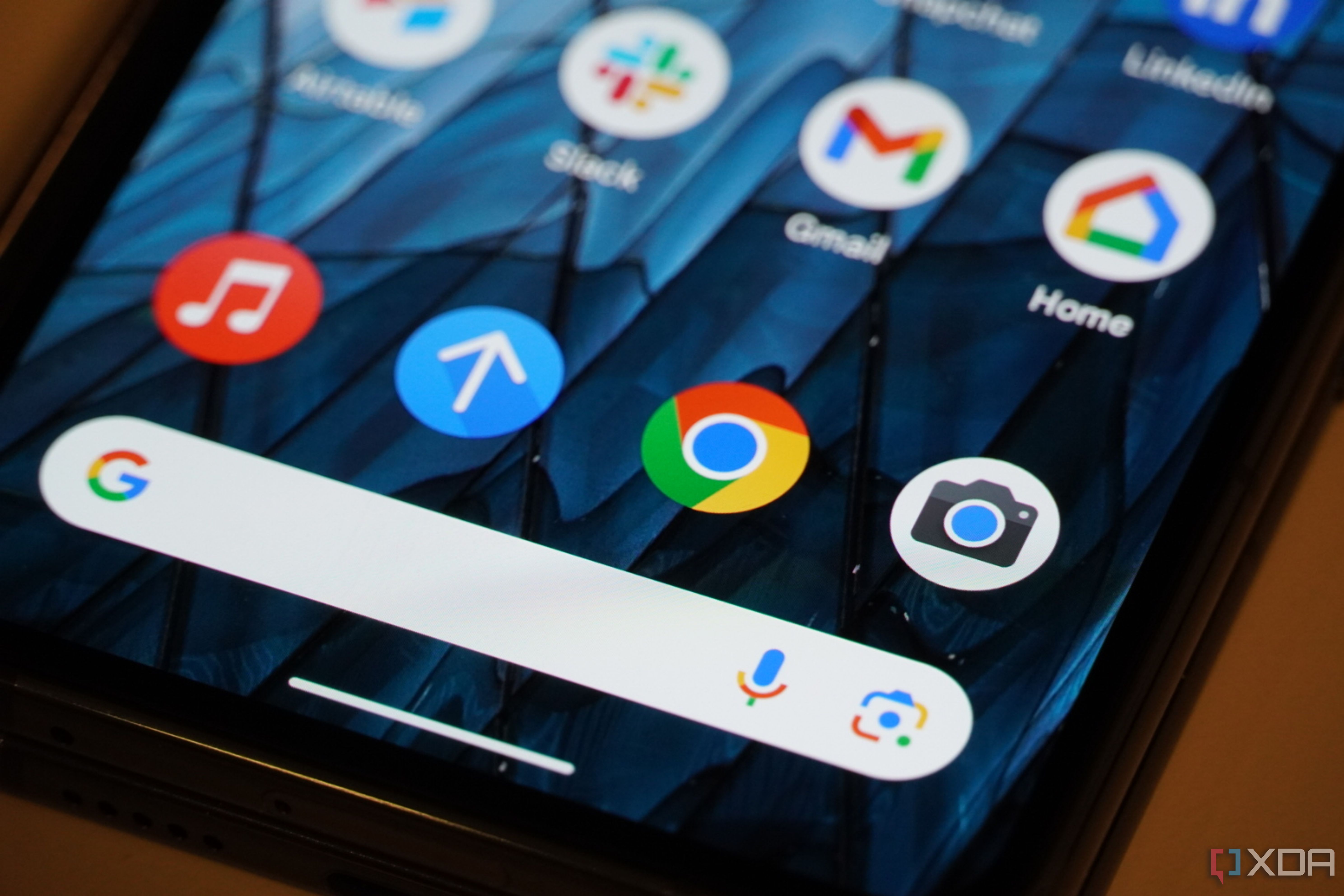 The Google chrome app on a Pixel Fold home screen.