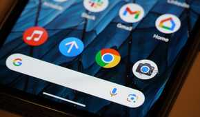 The Google chrome app on a Pixel Fold home screen.