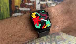 Apple Watch Series 9 displaying the Unity face on watchOS 10.3