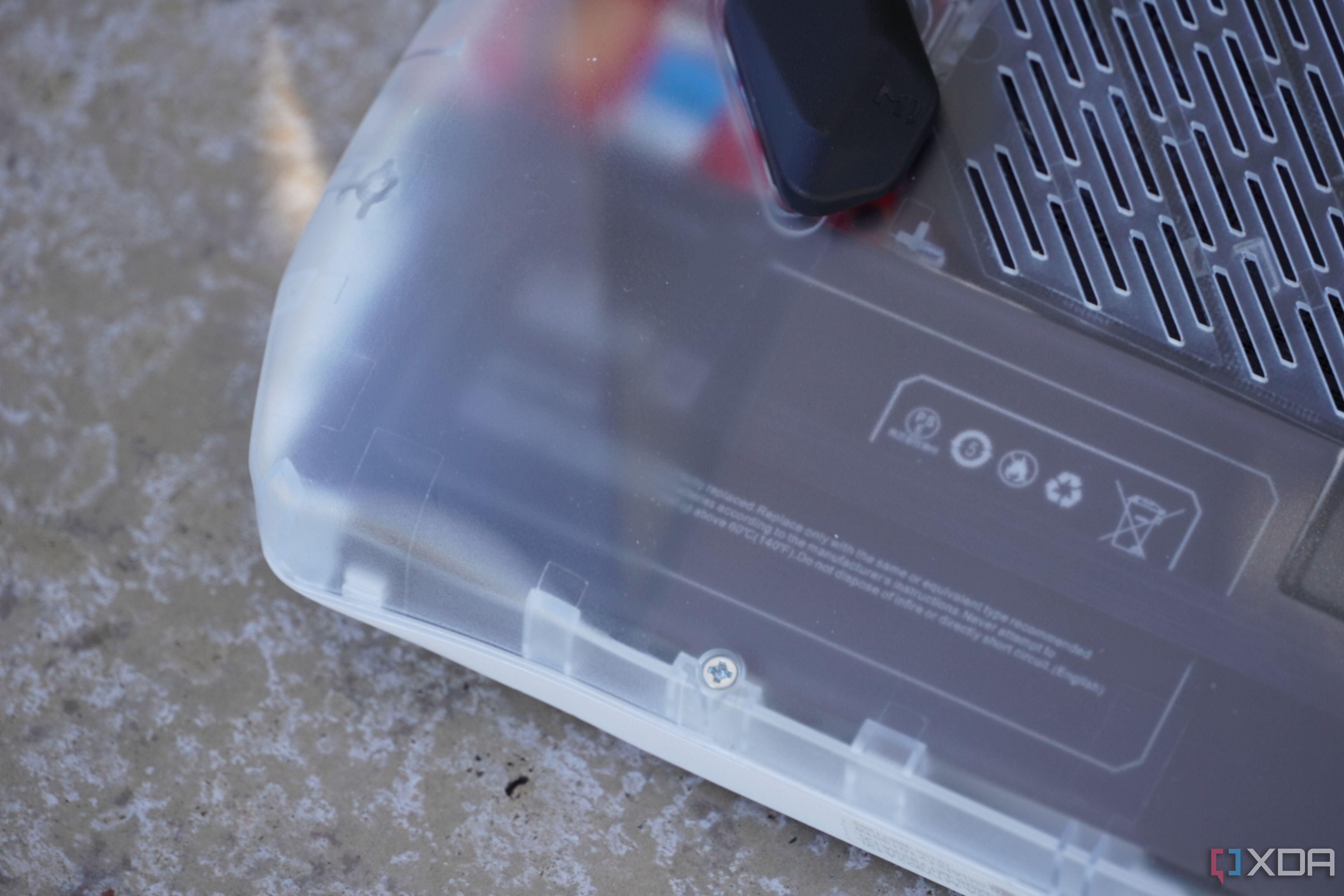 The battery sticker on the ROG Ally from Jsaux.