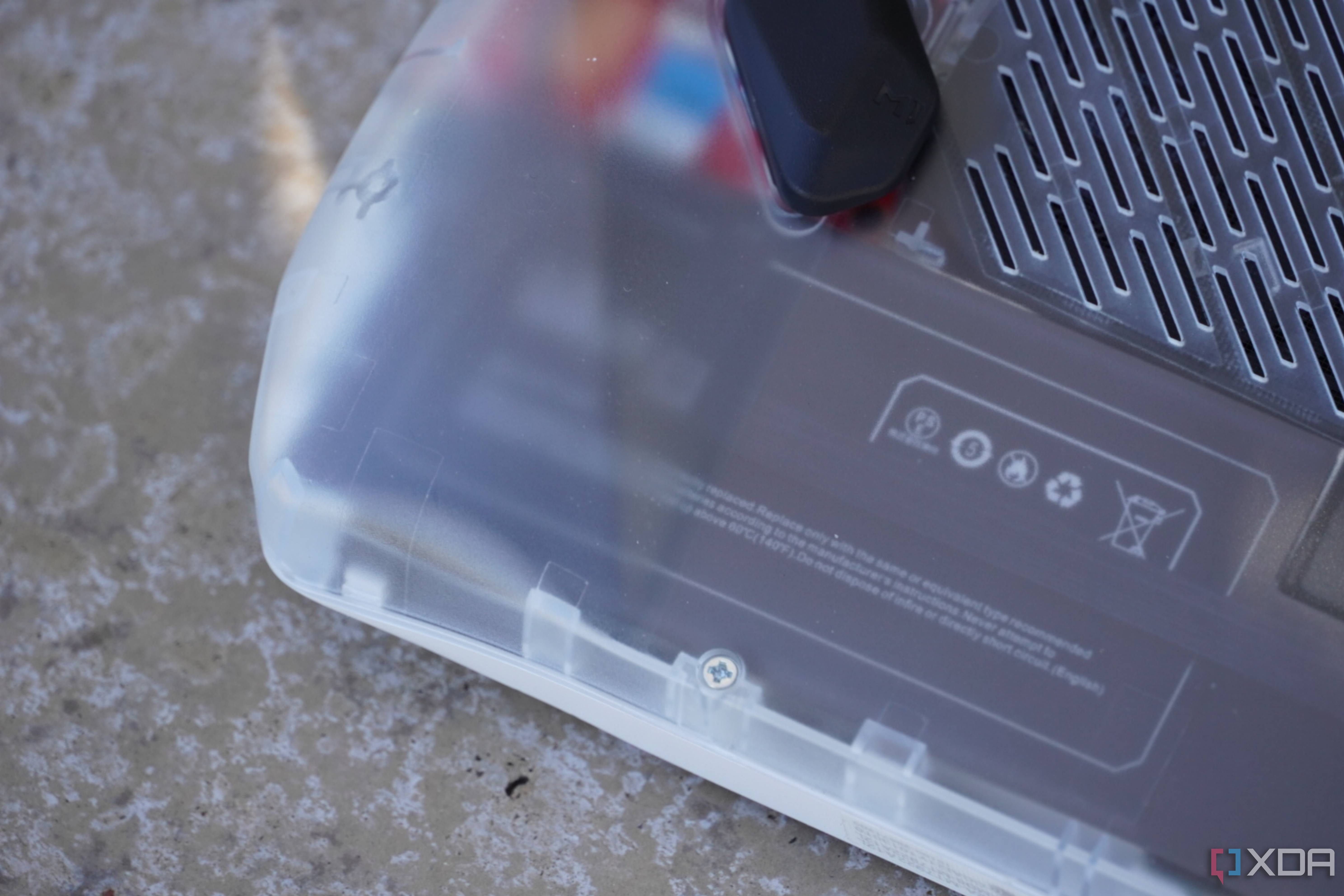 The battery sticker on the ROG Ally from Jsaux.