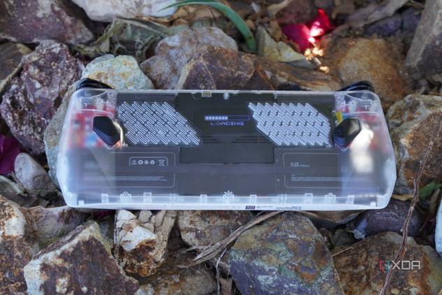The Jsaux Transparent Backplate on an ROG Ally.