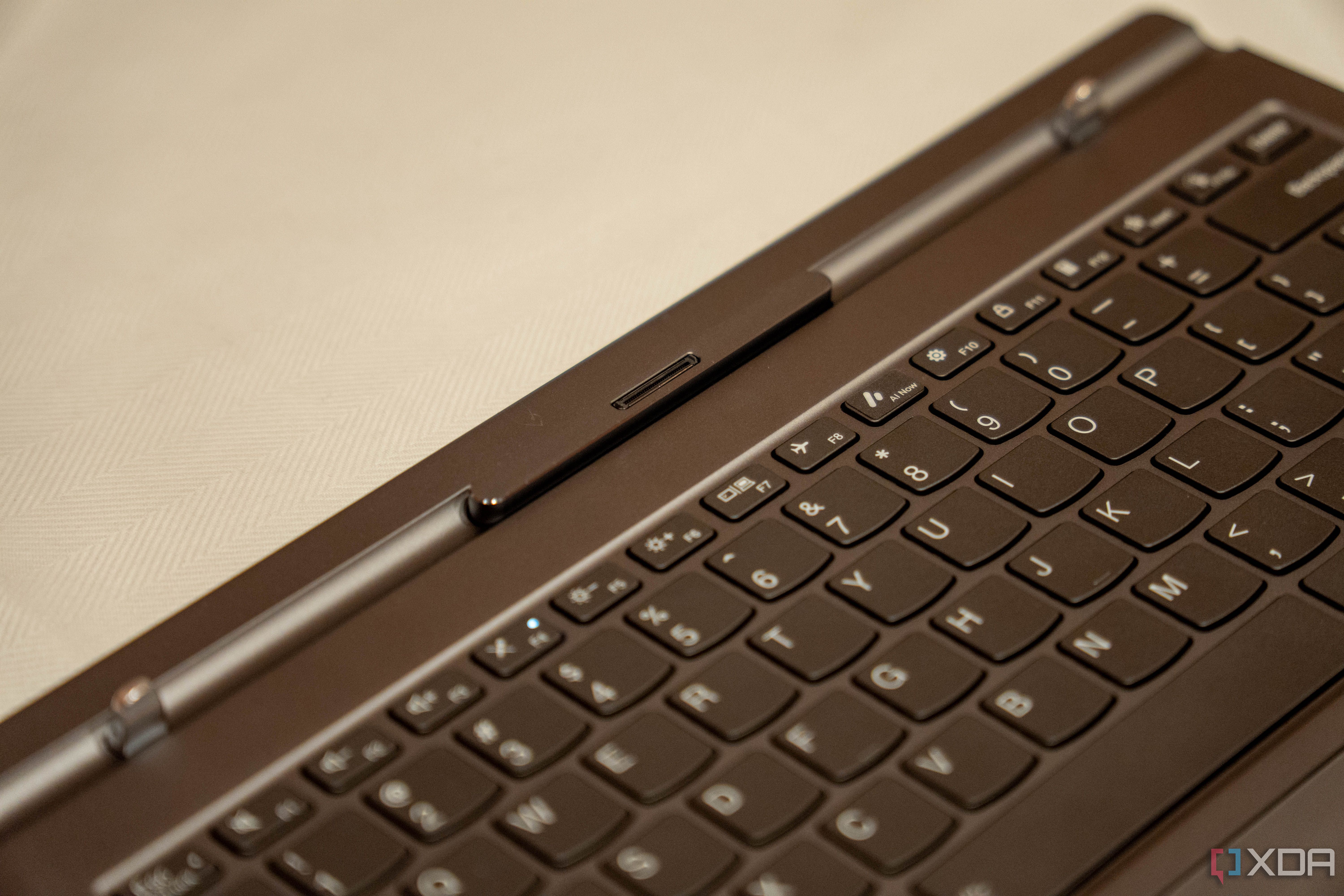 Lenovo ThinkBook Plus Gen 5 Hybrid-13-1