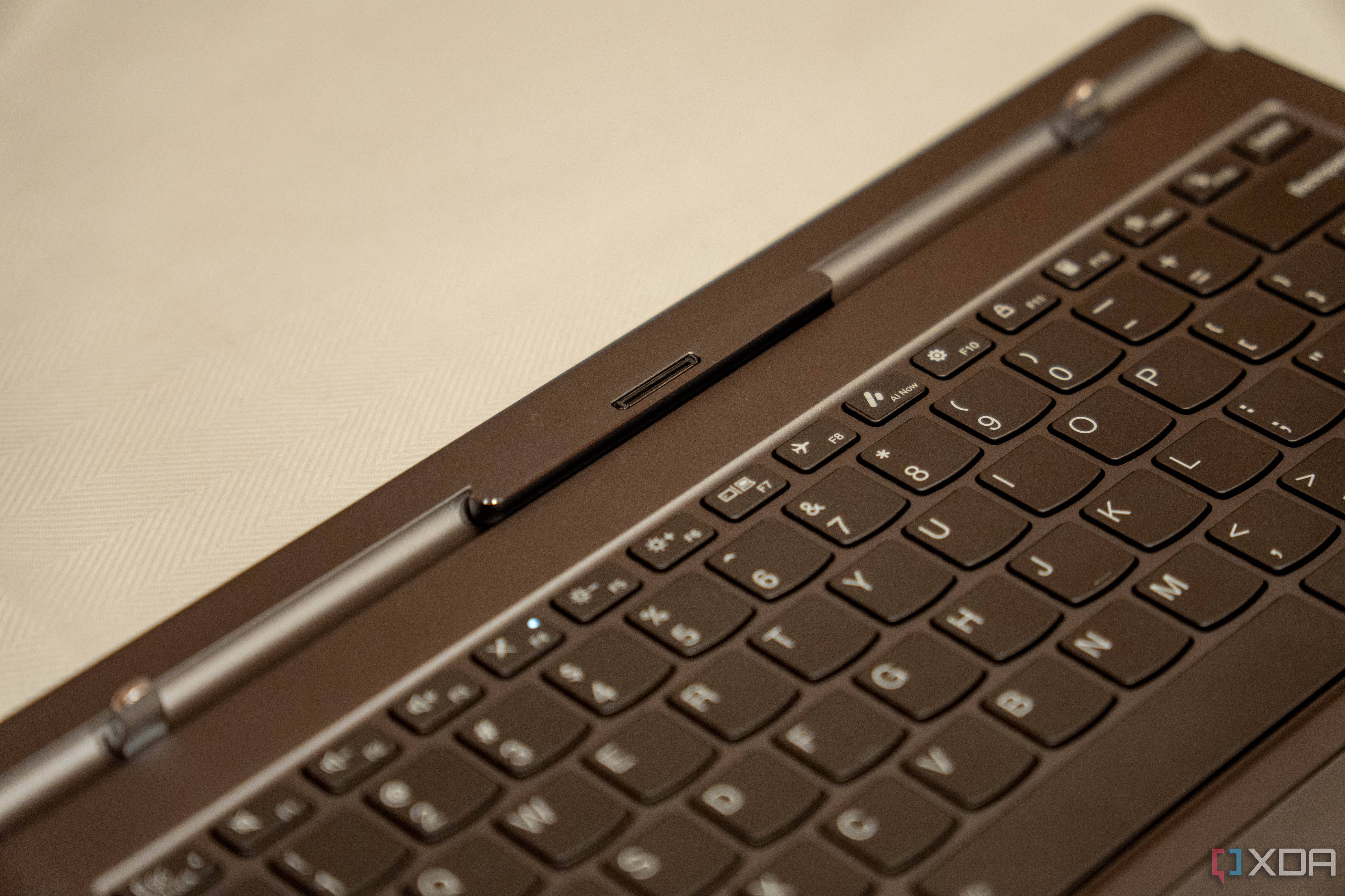 Lenovo ThinkBook Plus Gen 5 Hybrid-13-1