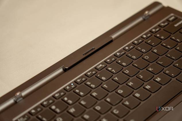 Lenovo ThinkBook Plus Gen 5 Hybrid-13-1