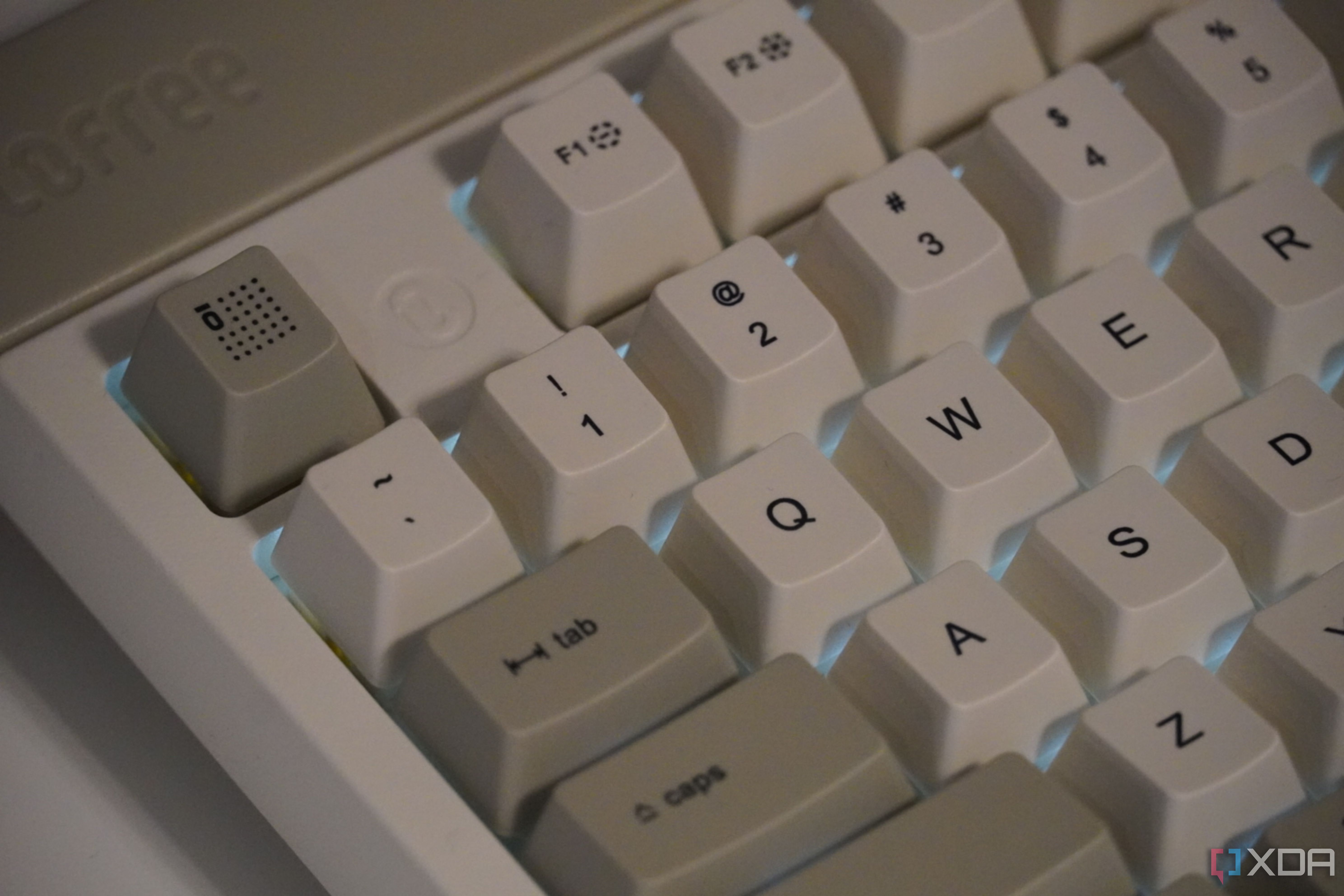 Lofree Block 98 review: The retro-inspired mechanical keyboard that ...